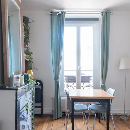 Bright T3 In A Quiet And Residential Area * Parijs